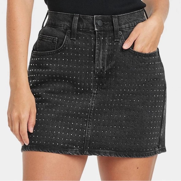 4/$25 NWT Universal Thread Black Denim Skirt with Studded Detail Sz 16 - Picture 1 of 7